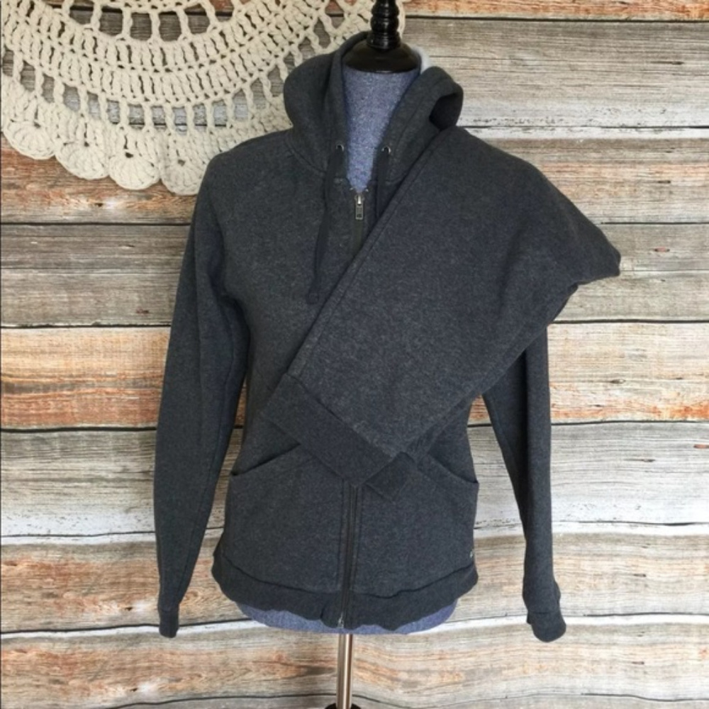 Fabletics Zip up Hoodie & Capris